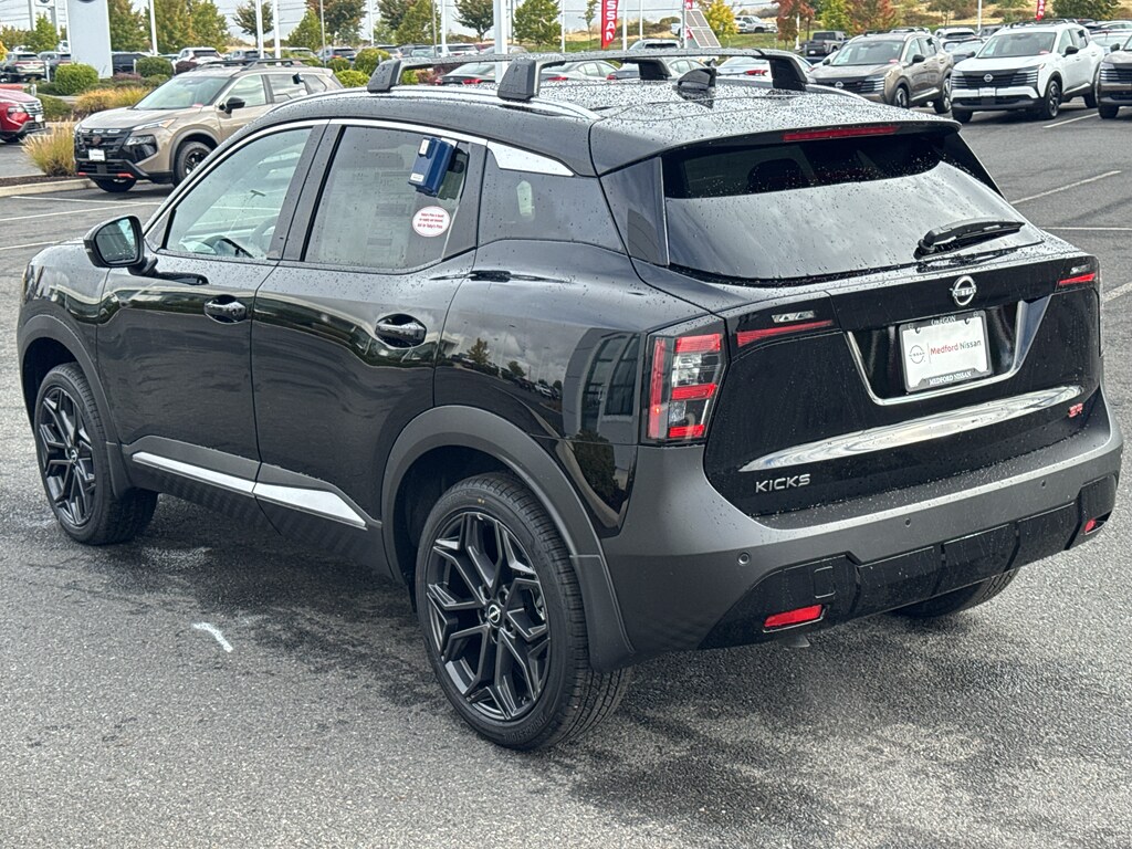 2026 Nissan KICKS SR - Photo 6