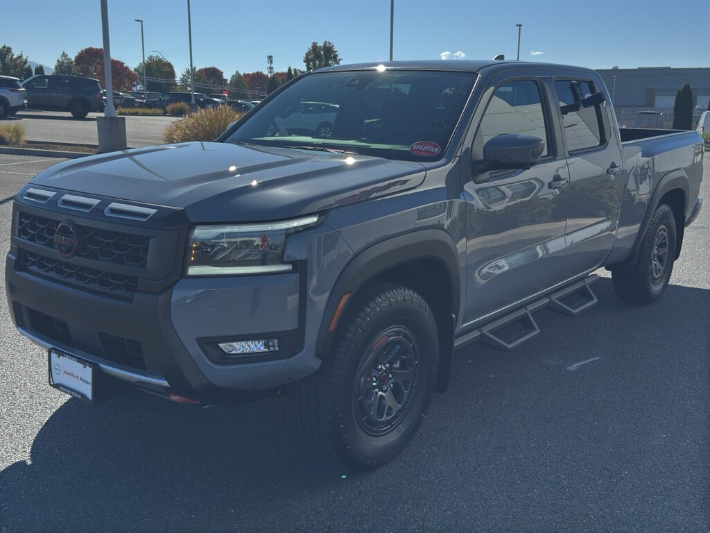 2026 Nissan Frontier PRO-4X photo 4