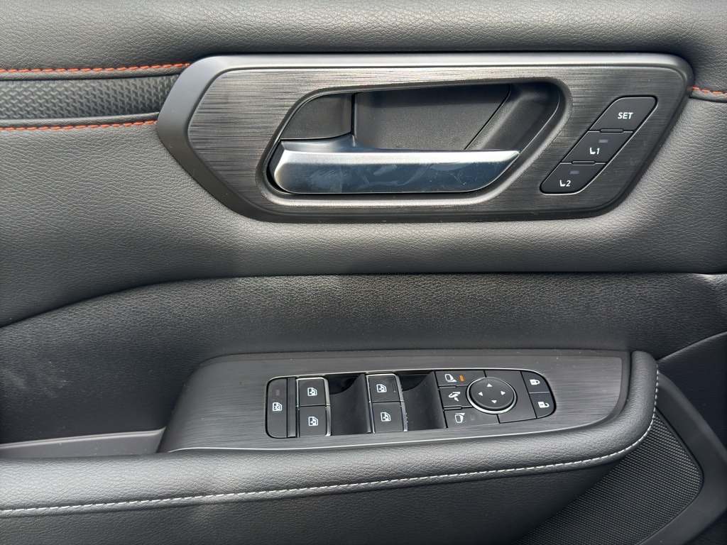 2026 Nissan Armada PRO-4X - Photo 9