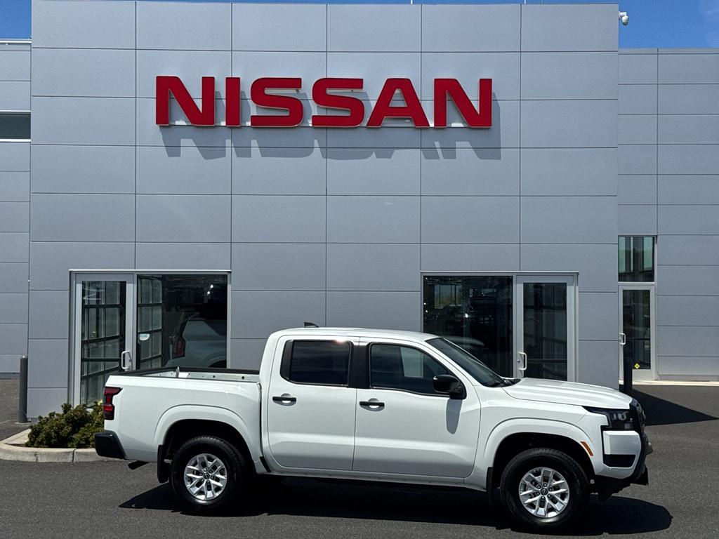 2026 Nissan Frontier S Crew Cab 4x4's photo
