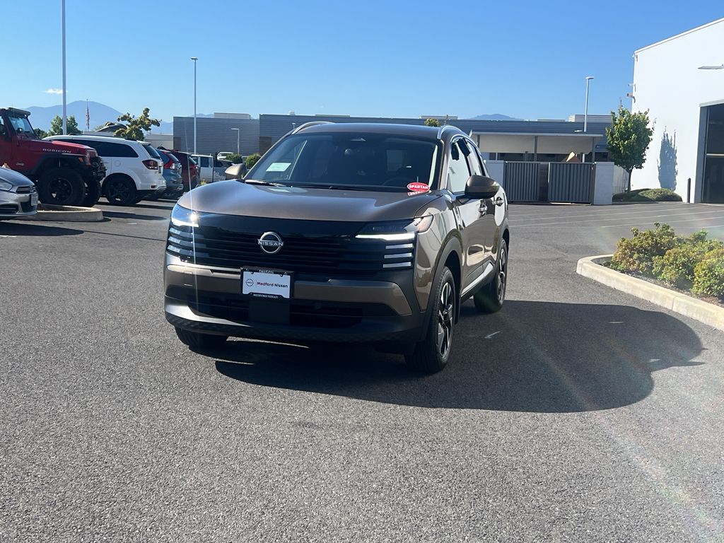 2025 Nissan Kicks SV photo 3