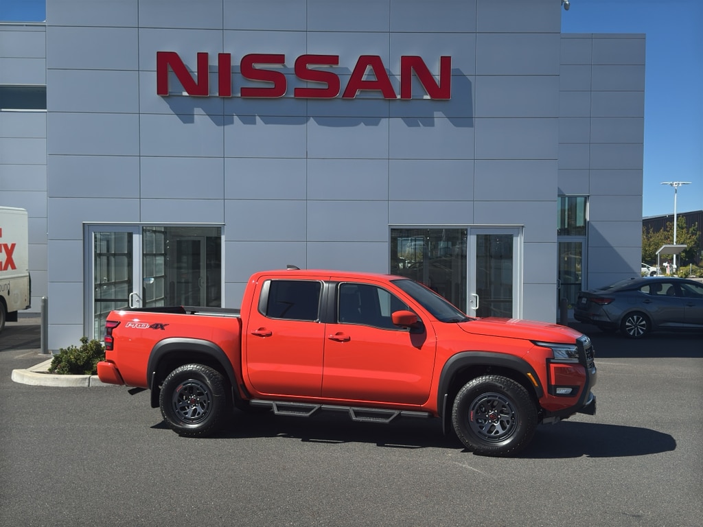 2025 Nissan Frontier Truck Crew Cab 