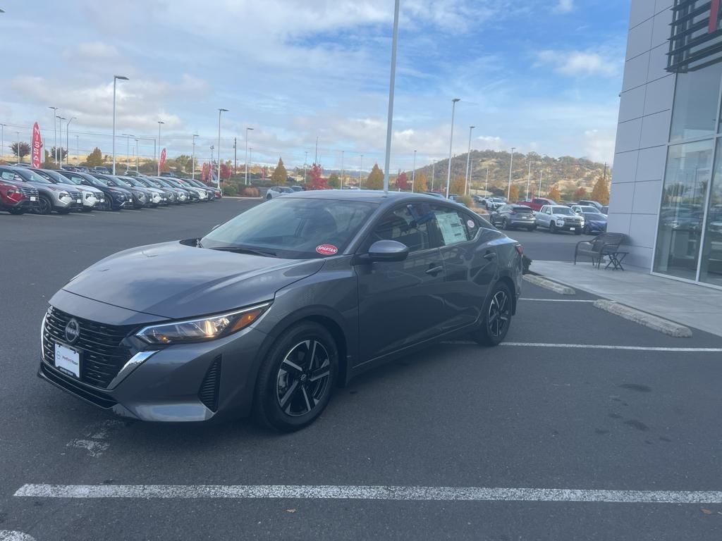 2025 Nissan Sentra SV Premium photo 3