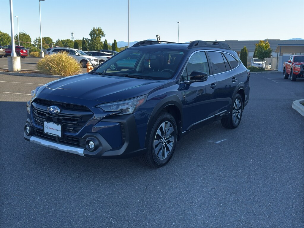 2024 Subaru Outback Limited XT photo 2