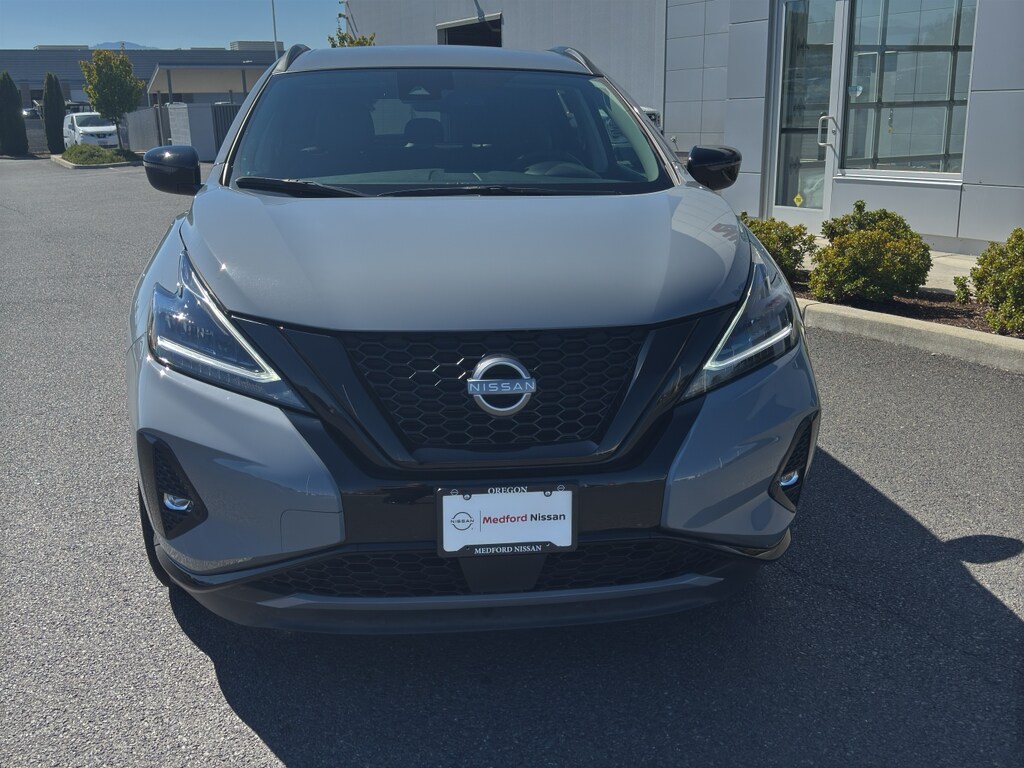 2023 Nissan Murano SV photo 2