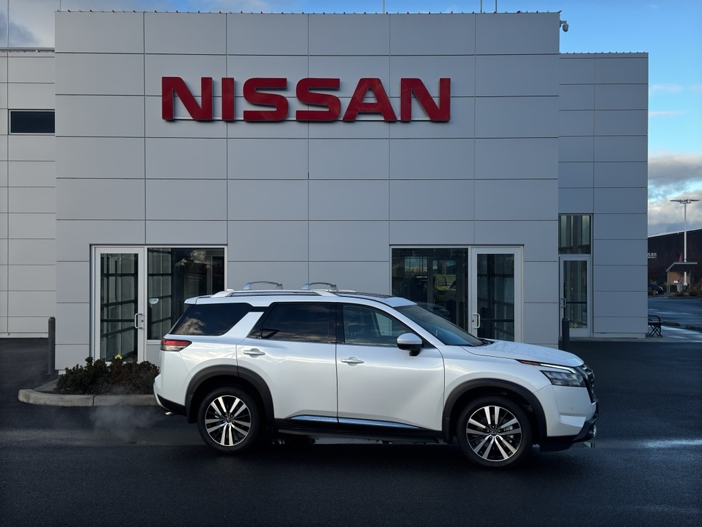 2025 Nissan Pathfinder SUV 