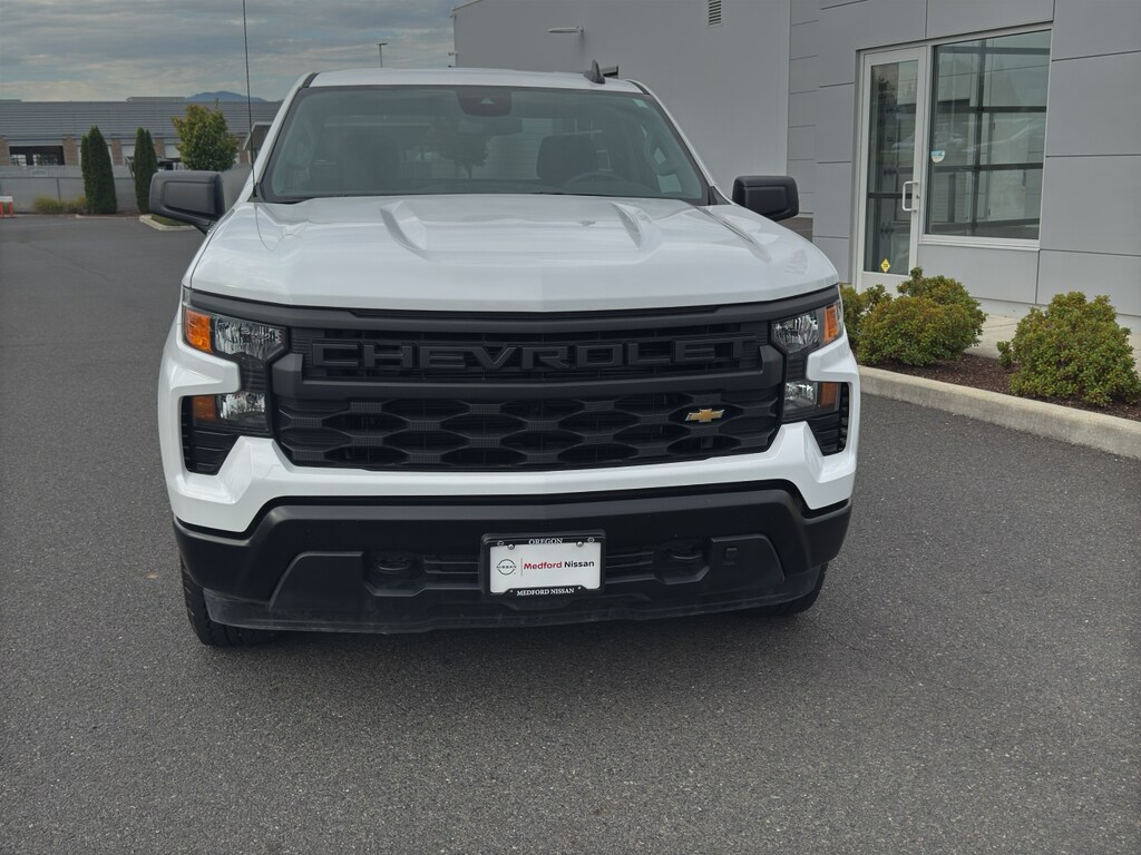 2025 Chevrolet Silverado Work Truck photo 3