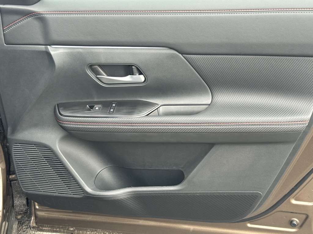 2026 Nissan KICKS SR AWD - Photo 10