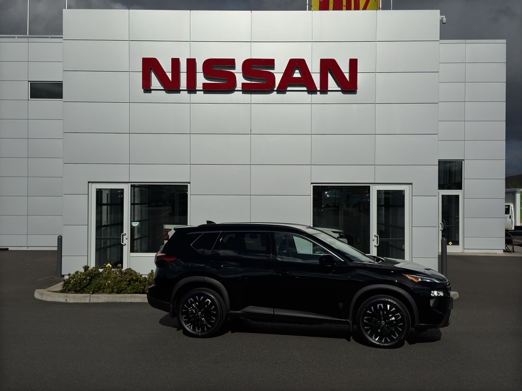 2026 Nissan Rogue Dark Armor AWD's photo