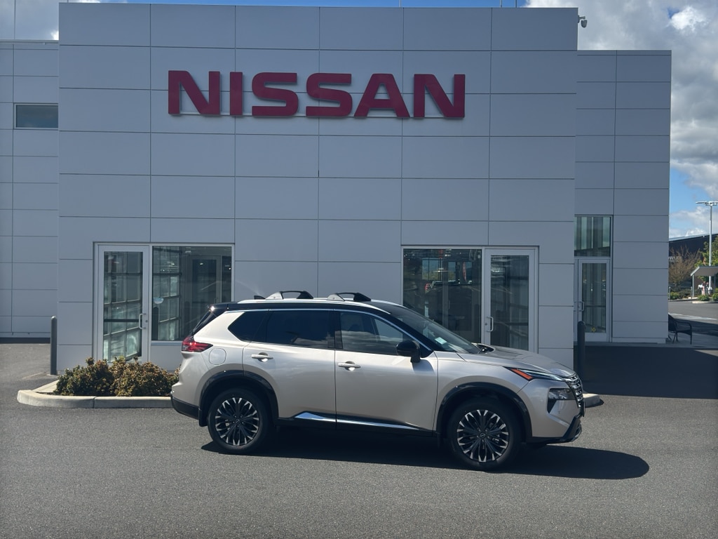 2026 Nissan Rogue Platinum AWD's photo