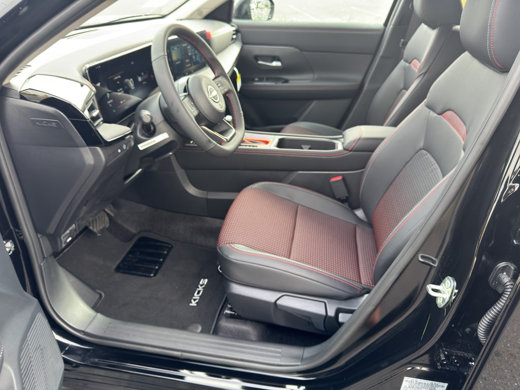 2026 Nissan KICKS SR - Photo 17