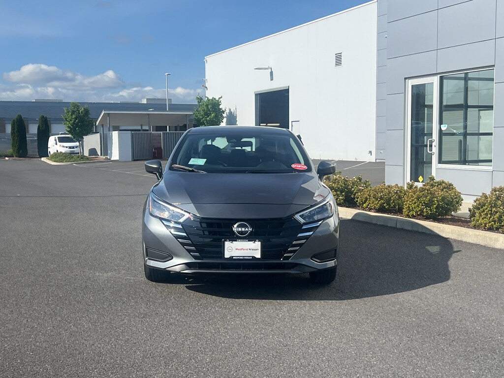 2025 Nissan Versa SV photo 3