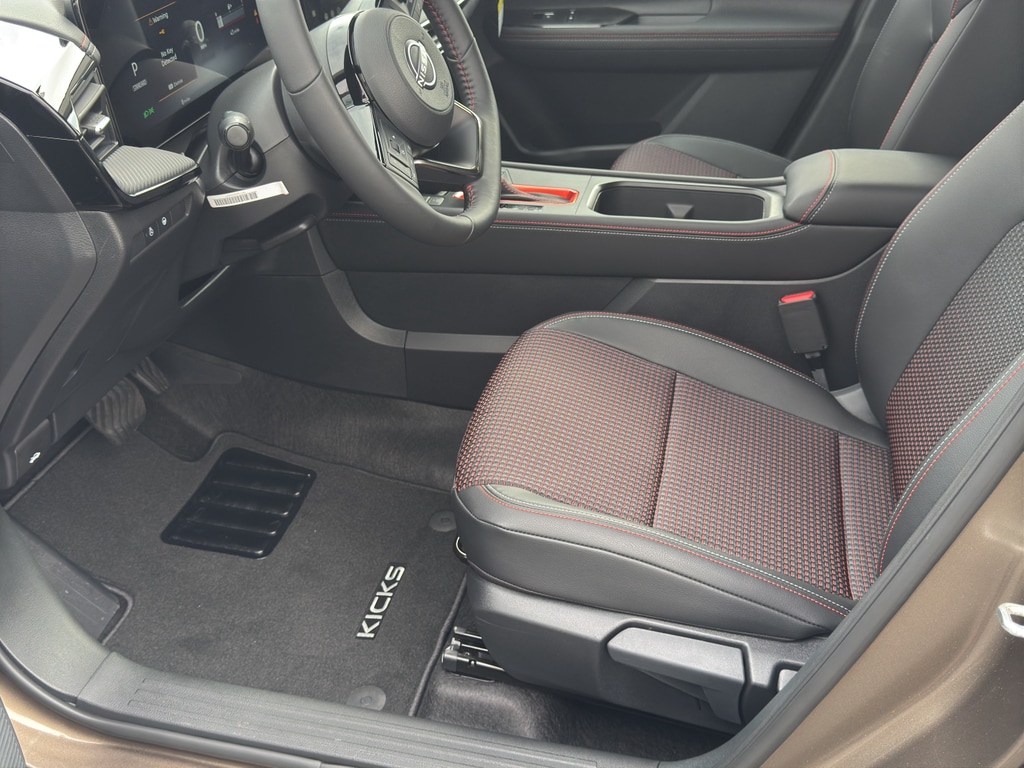 2026 Nissan KICKS SR AWD - Photo 16