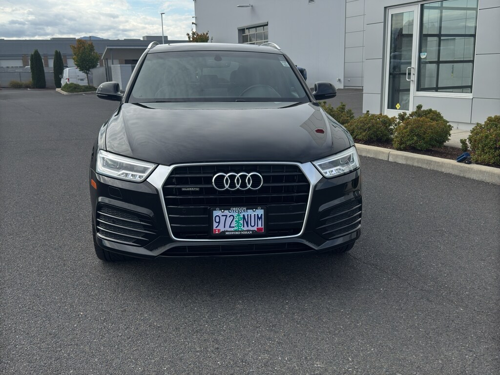 2018 Audi Q3 Premium Plus photo 2