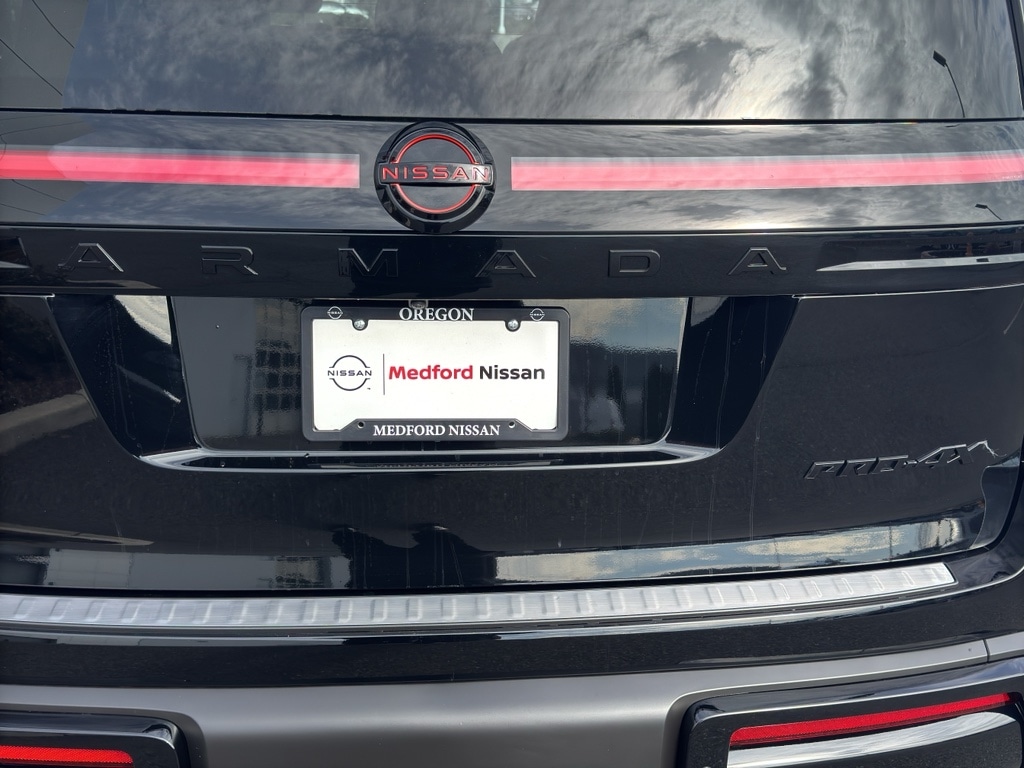2026 Nissan Armada PRO-4X - Photo 8