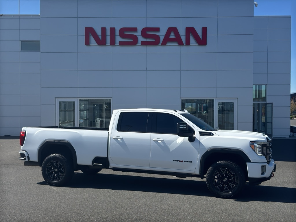 2021 GMC Sierra 4WD Crew Cab Standard Box AT4's photo