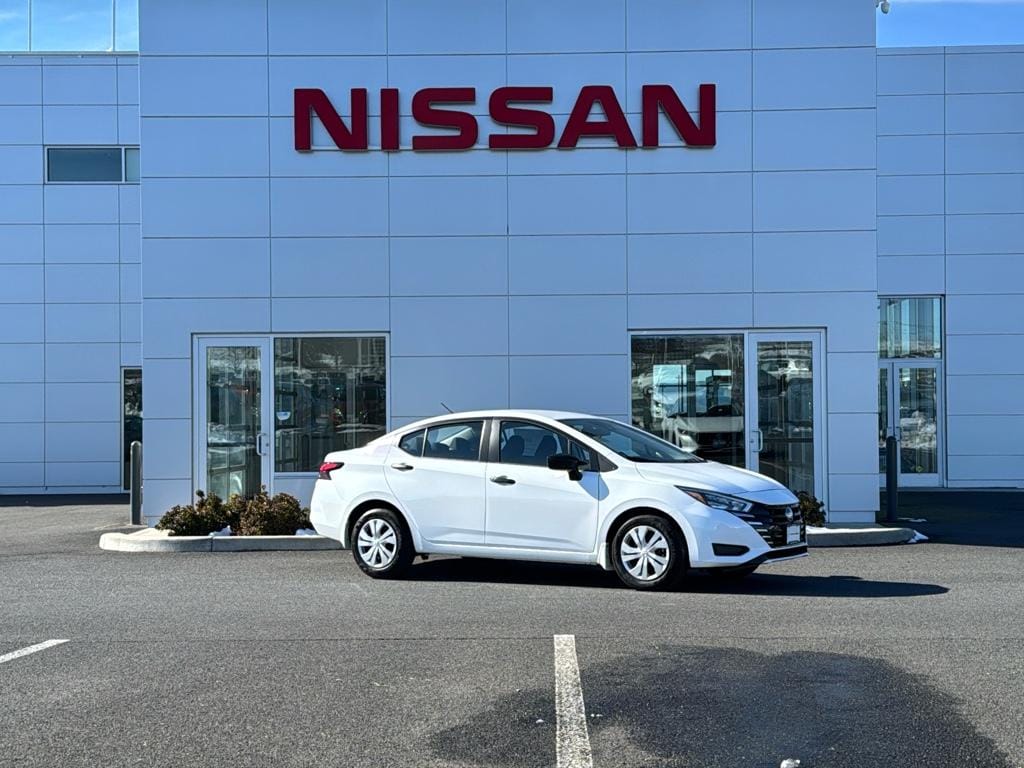 2025 Nissan Versa Sedan 