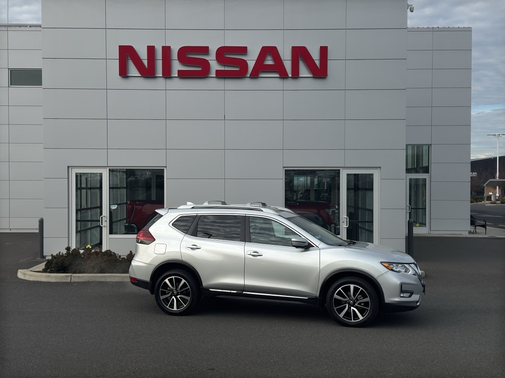 2020 Nissan Rogue SL