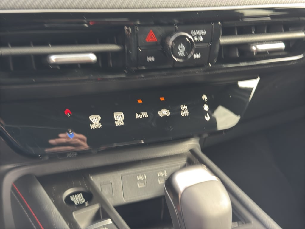 2026 Nissan KICKS SR - Photo 22