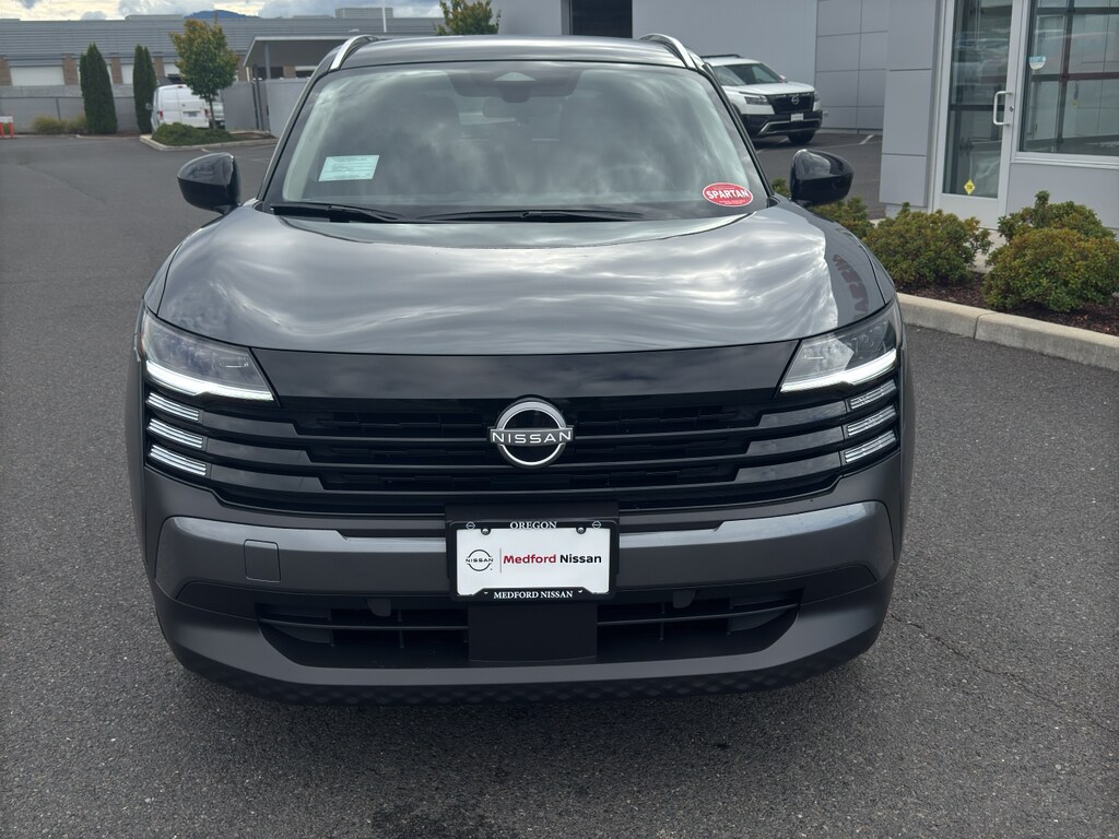 2026 Nissan Kicks SV photo 2