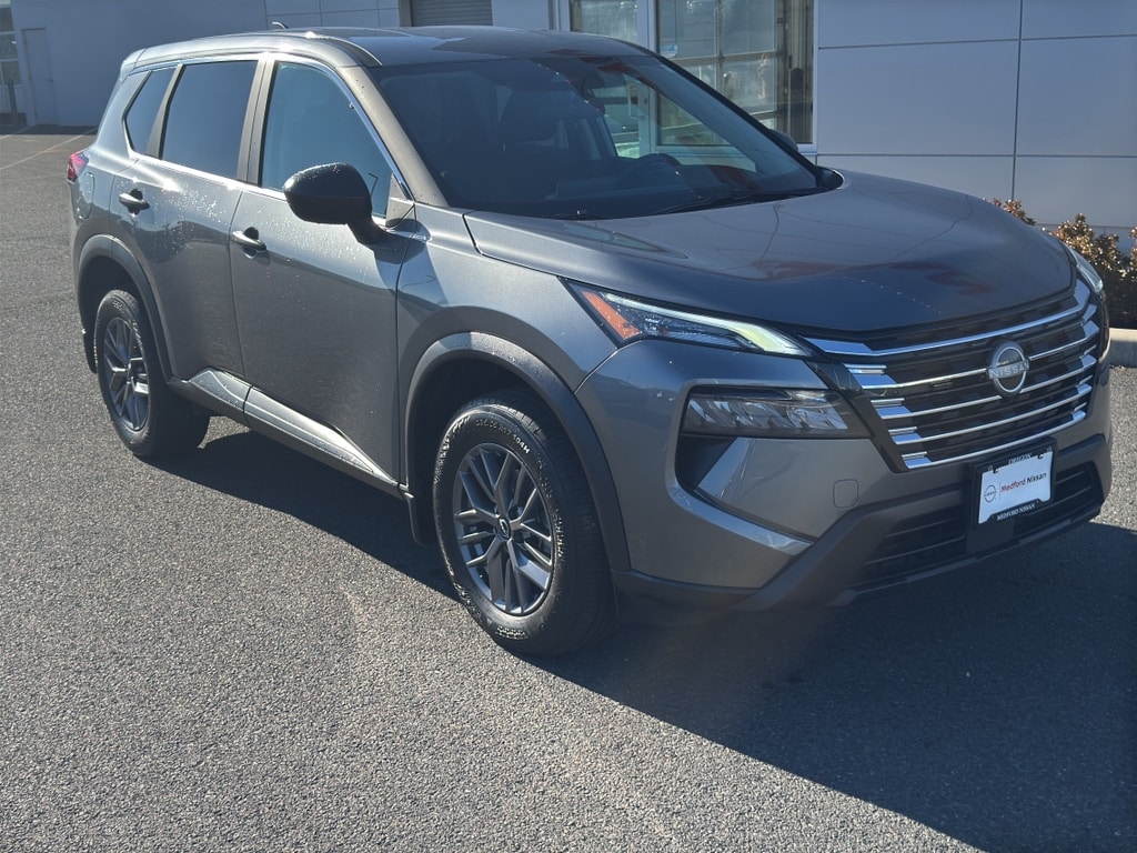 2025 Nissan Rogue S photo 3