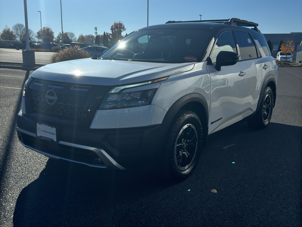2025 Nissan Pathfinder Rock Creek photo 3