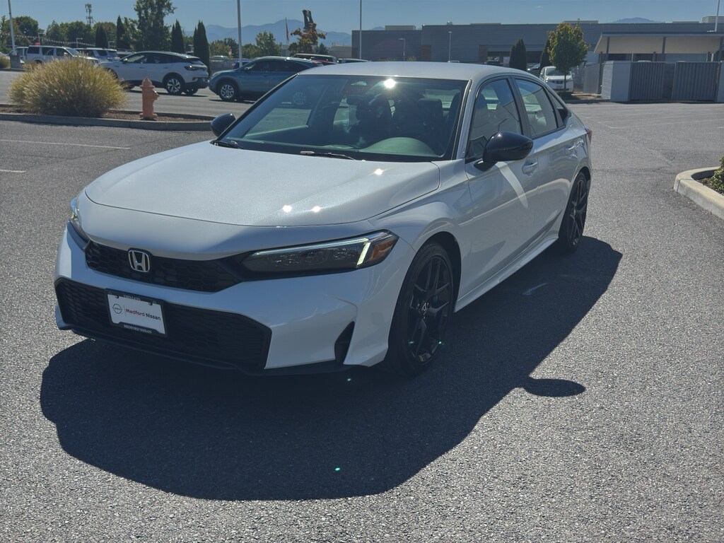 2025 Honda Civic Sport photo 3
