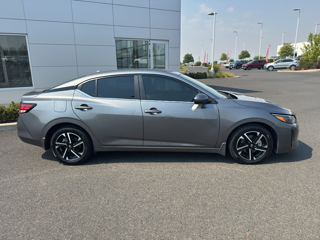 2024 Nissan Sentra SV photo 3