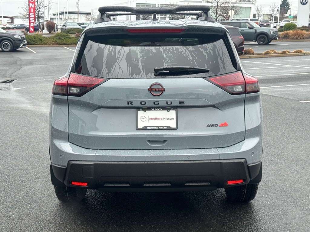 2026 Nissan Rogue SV photo 2