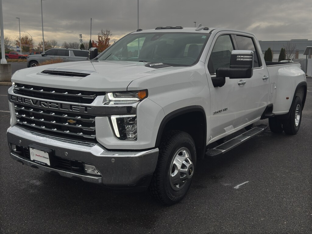 2021 Chevrolet Silverado LTZ photo 4