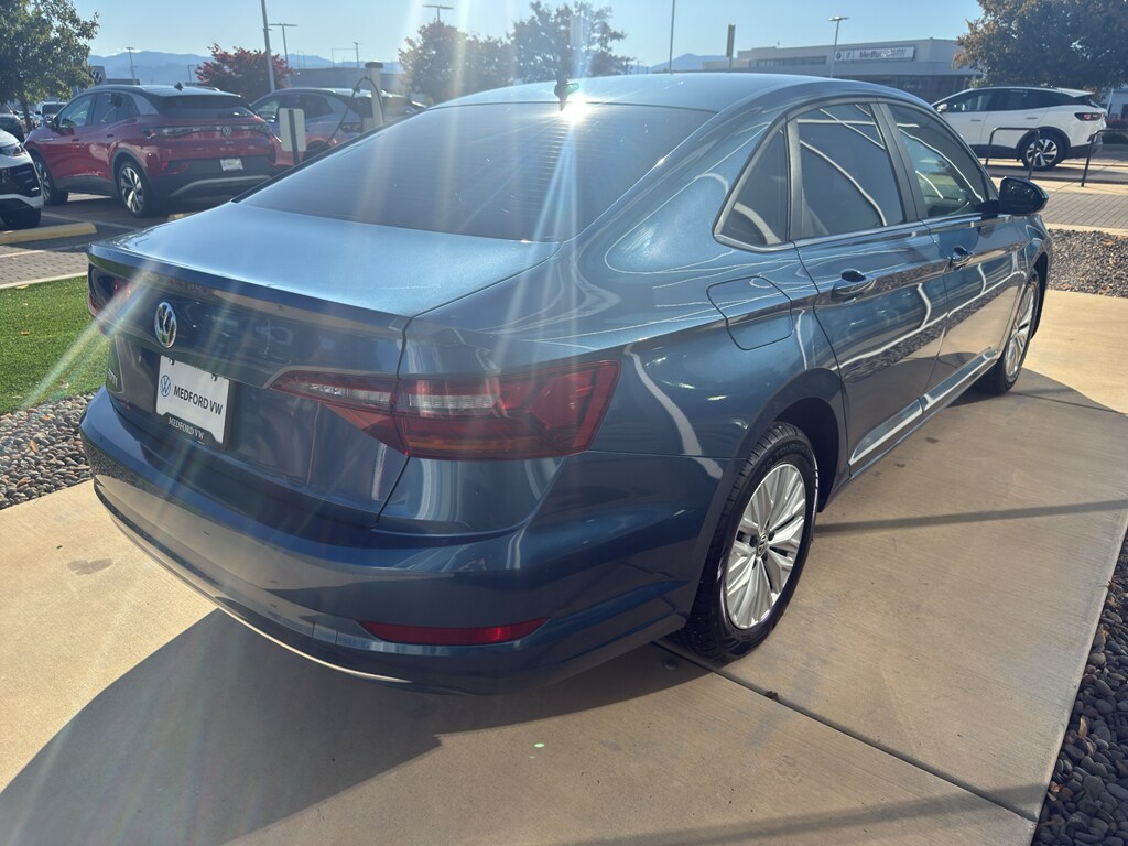 2019 Volkswagen Jetta S photo 4