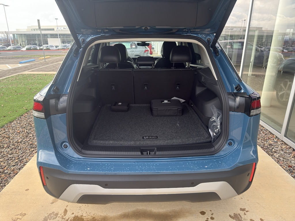 2026 Volkswagen Tiguan SE - Photo 14