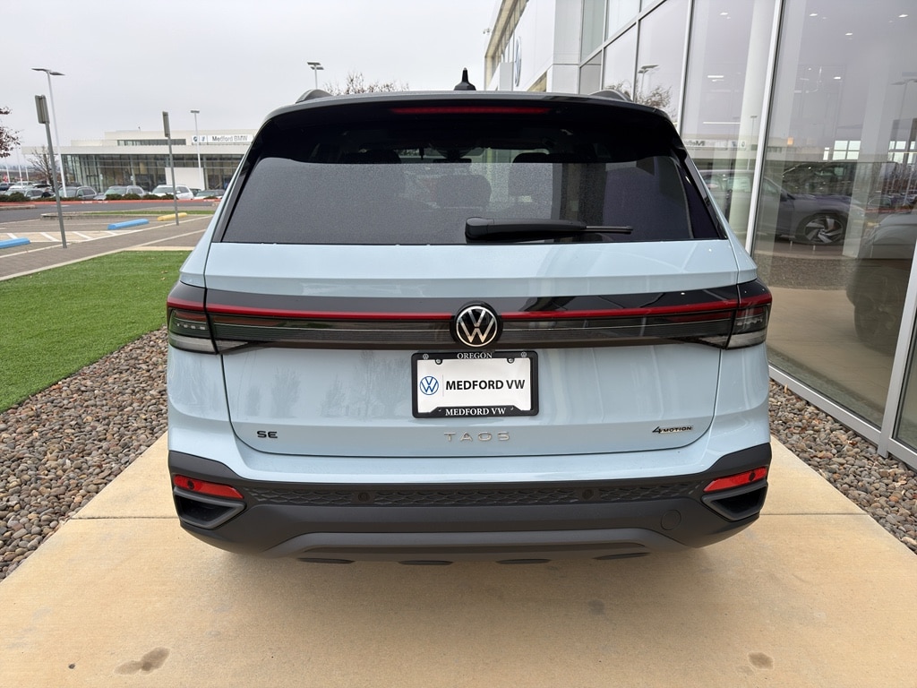2026 Volkswagen Taos SE Black - Photo 6