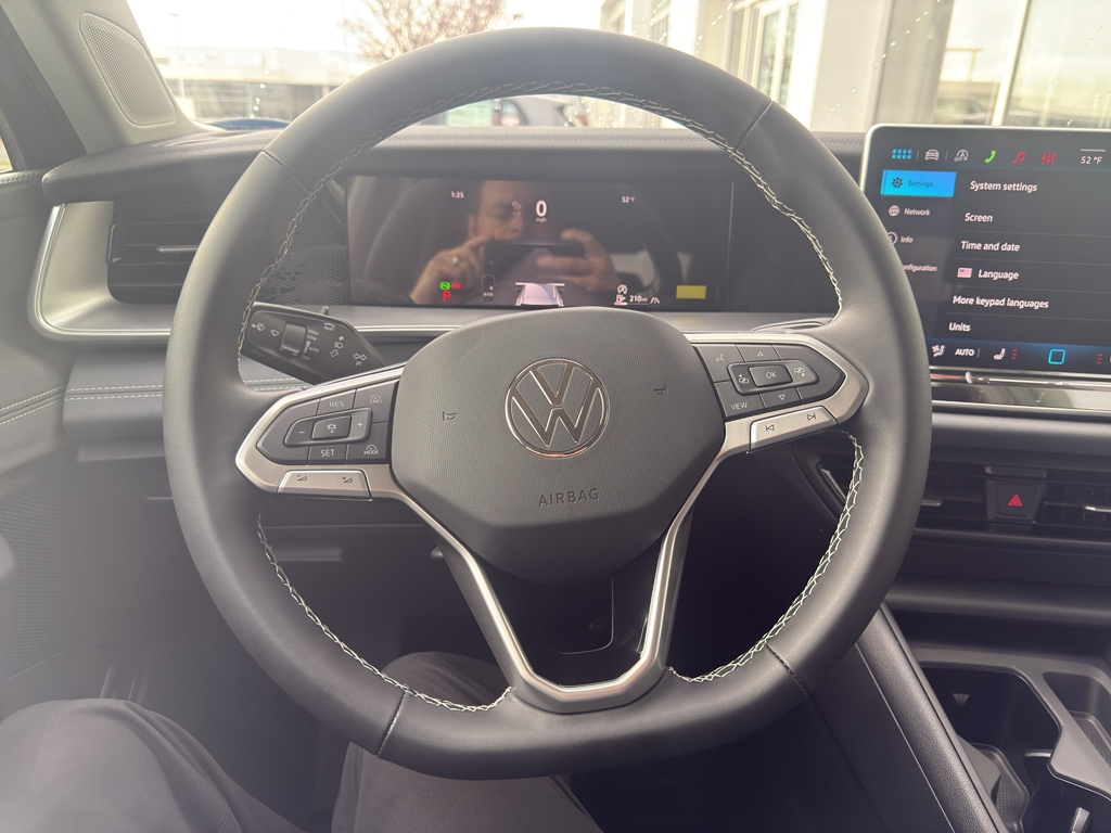 2026 Volkswagen Tiguan SE - Photo 10