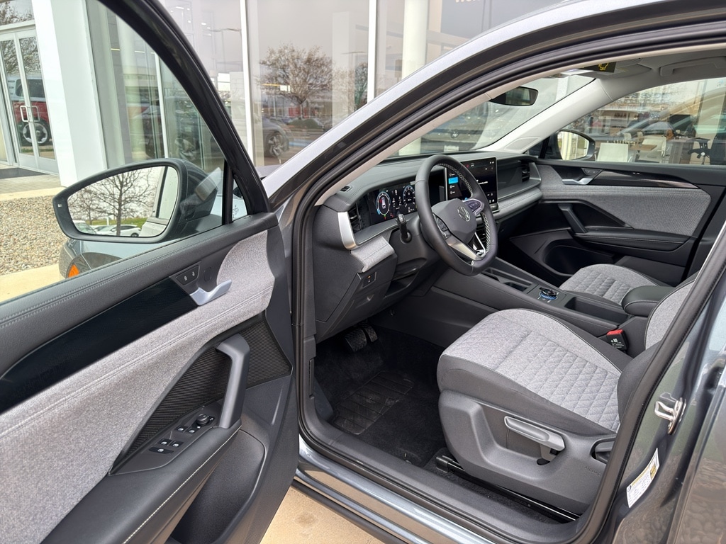 2026 Volkswagen Tiguan S - Photo 17