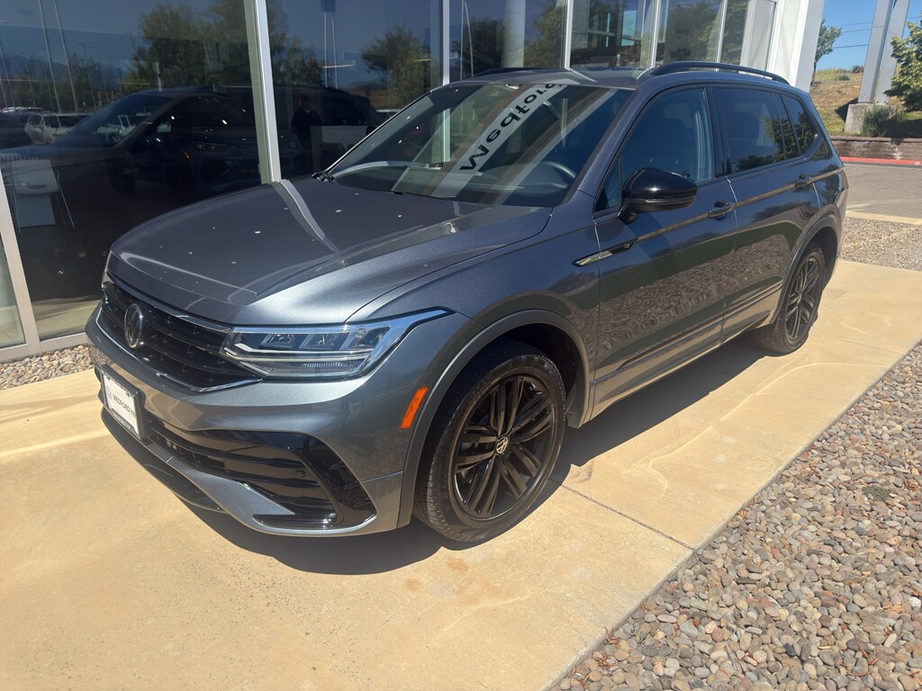 Used 2022 Volkswagen Tiguan SE R-Line Black SUV