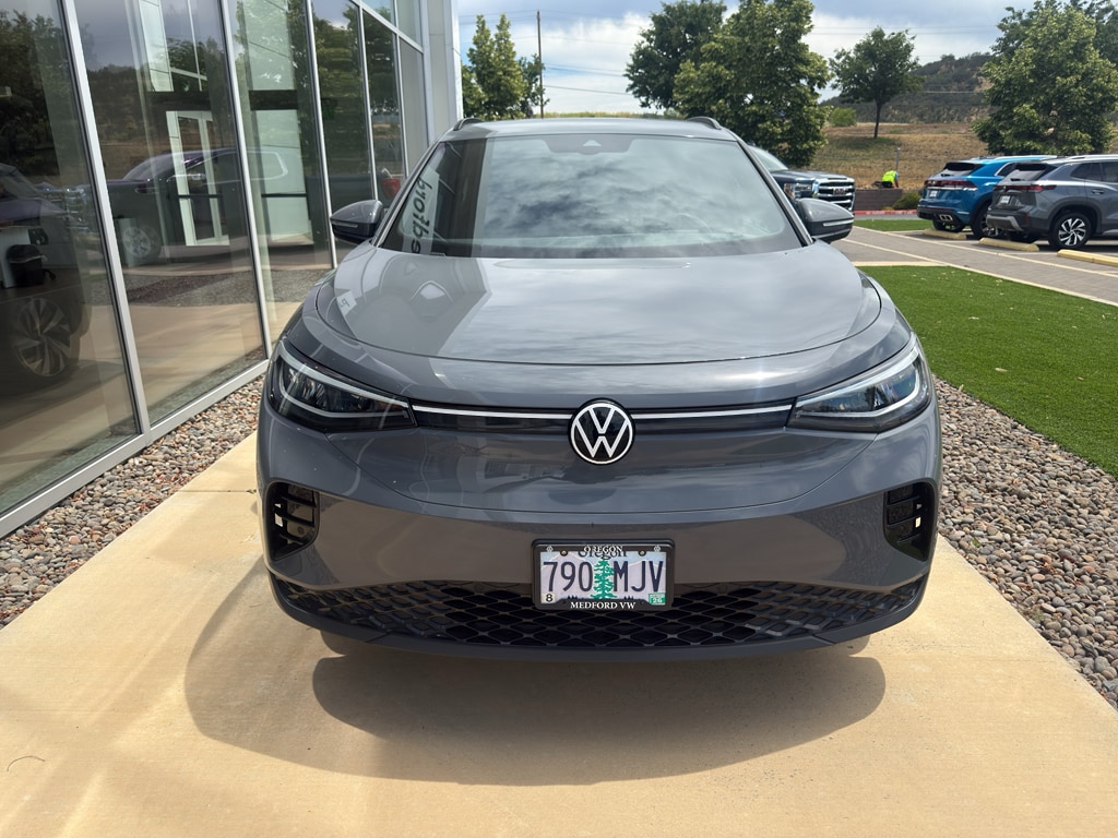 Used 2023 Volkswagen ID.4 PRO with VIN 1V2CMPE8XPC035693 for sale in Medford, OR