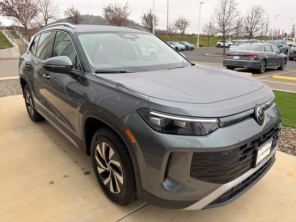 2026 Volkswagen Tiguan S - Photo 4