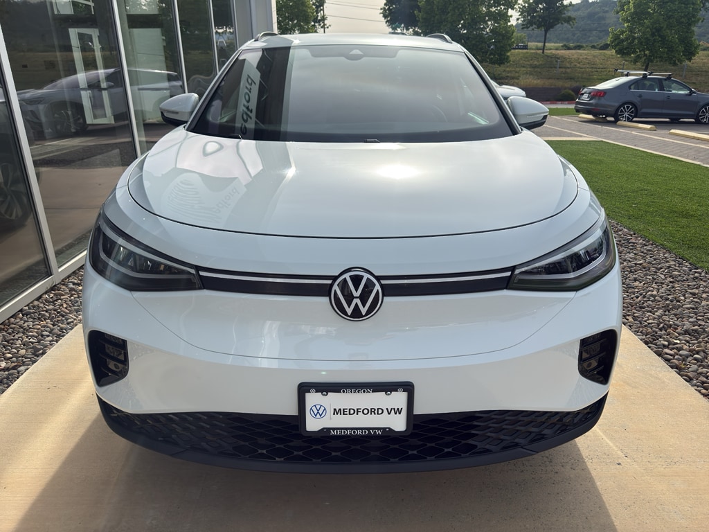 Used 2023 Volkswagen ID.4 PRO with VIN 1V2DNPE81PC042811 for sale in Medford, OR