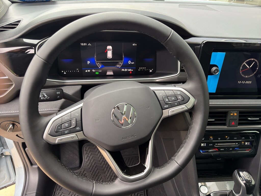 2026 Volkswagen Taos SE Black - Photo 21