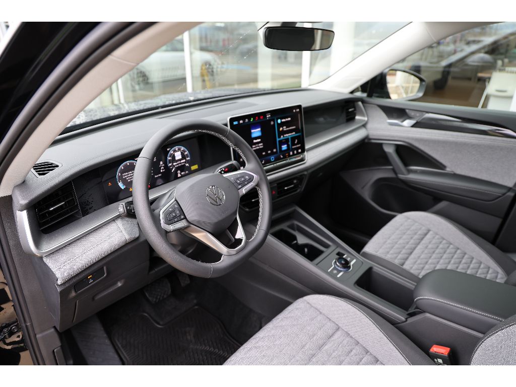 2026 Volkswagen Tiguan S - Photo 9