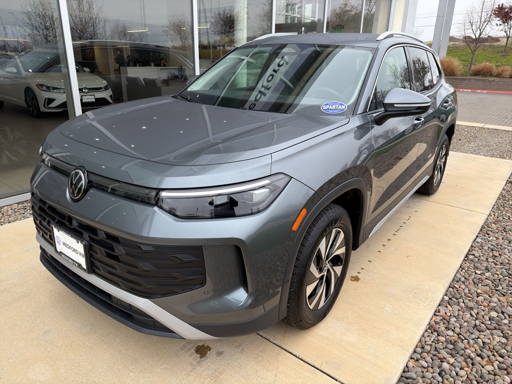 2026 Volkswagen Tiguan S's photo