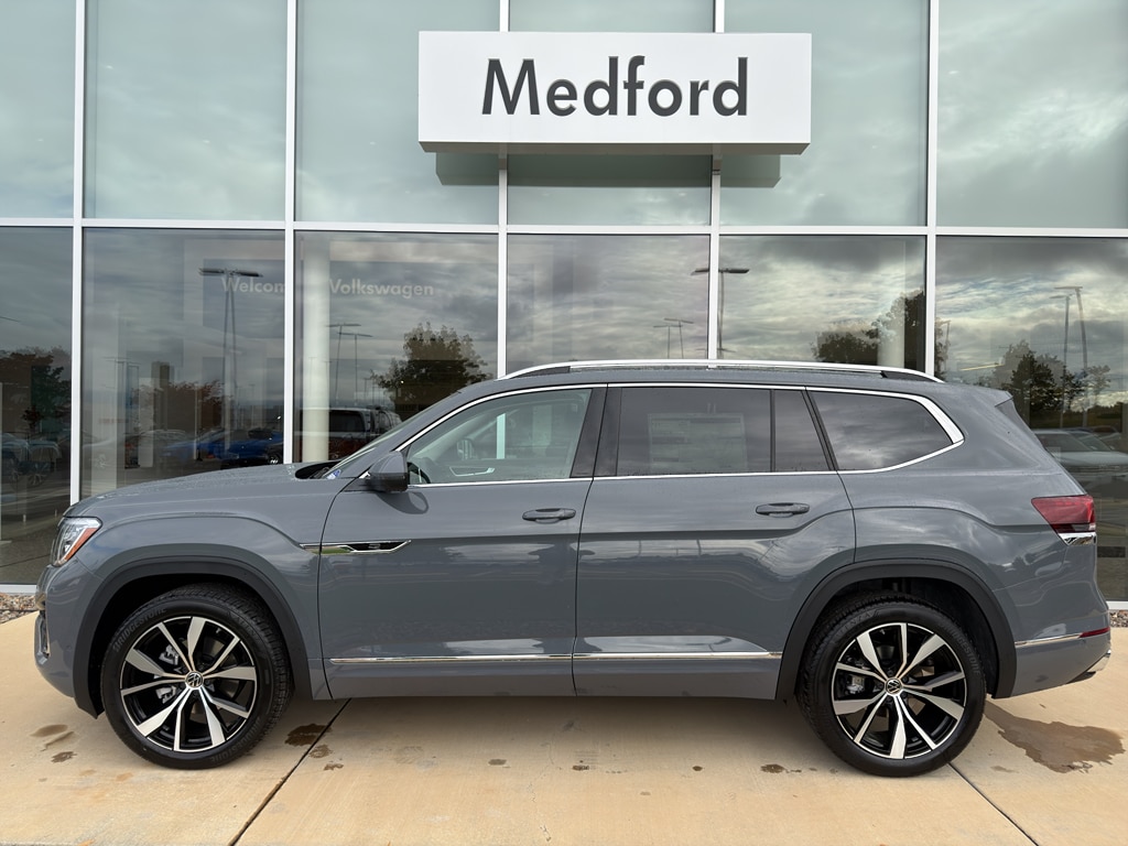 New 2026 Volkswagen Atlas 2.0T SEL Premium R-Line SUV
