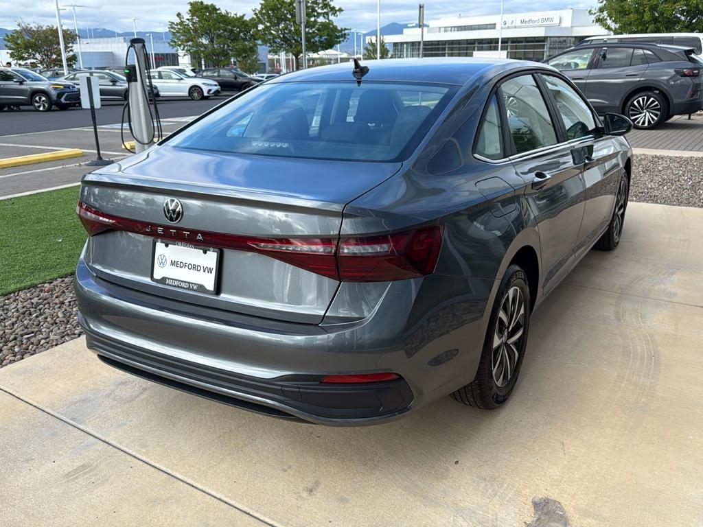 2025 Volkswagen Jetta S photo 4