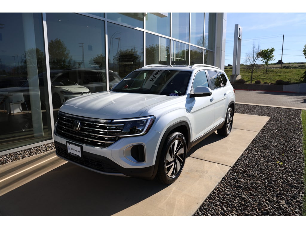 2026 Volkswagen Atlas 2.0T SEL 4MOTION's photo