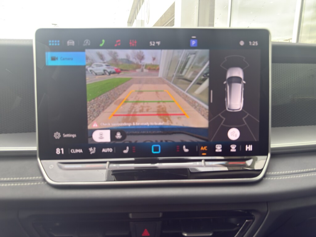 2026 Volkswagen Tiguan SE - Photo 11