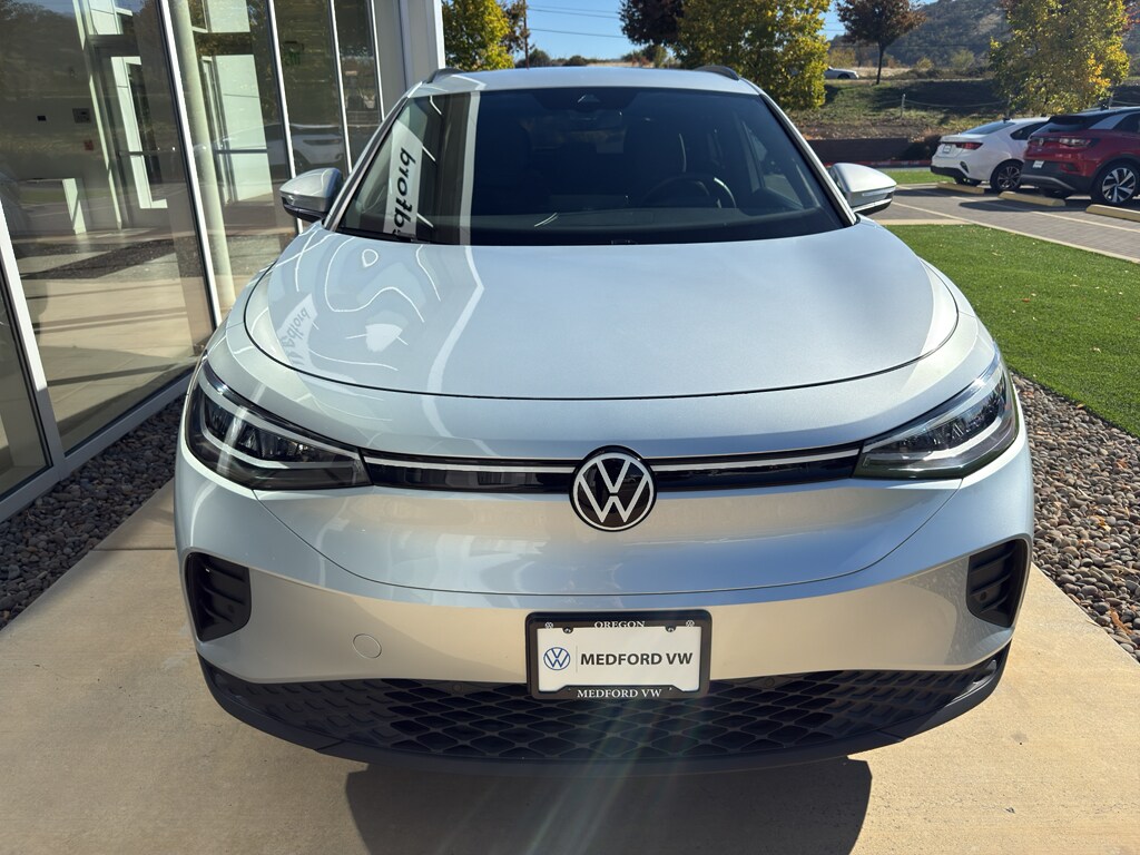 2022 Volkswagen ID.4 Pro photo 2