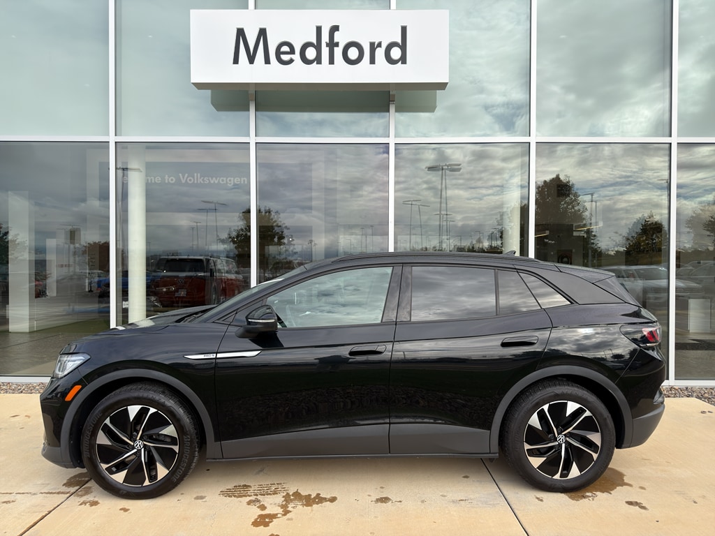 Used 2022 Volkswagen ID.4 PRO S with VIN WVGTMPE26NP038167 for sale in Medford, OR