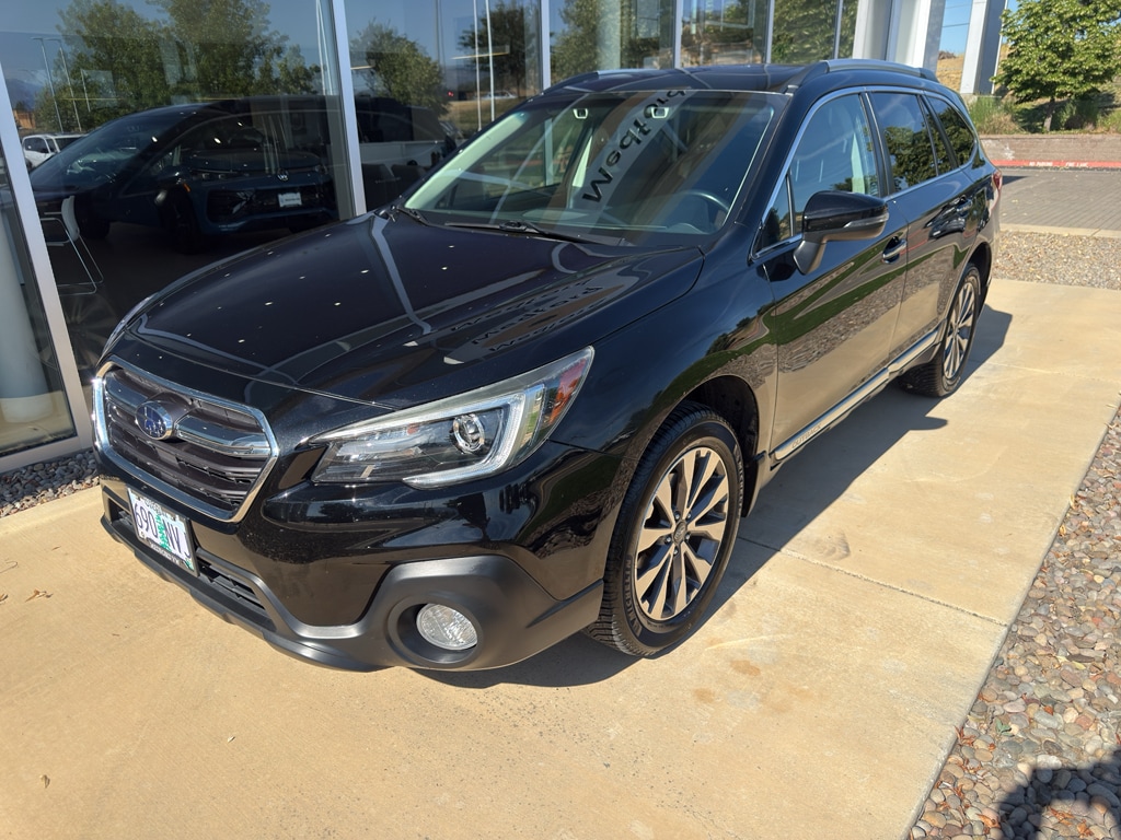2019 Subaru Outback 2.5i Touring's photo