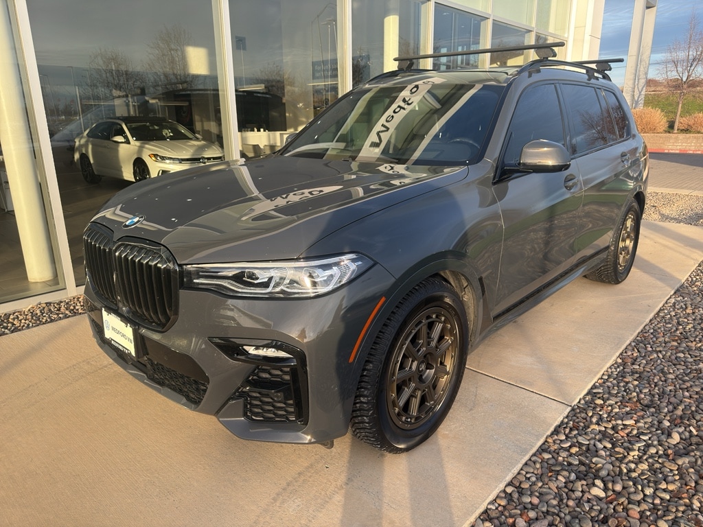 2022 BMW X7 40i